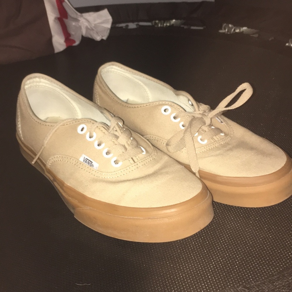 Tan/Cream Vans Canvas sneaker